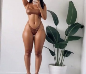 Las Vegas Escort SkylarMonroee Adult Entertainer in United States, Adult Service Provider, Escort and Companion.