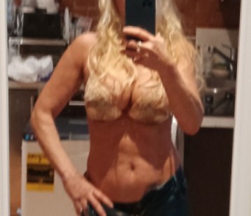 New York Escort SexyMILF Adult Entertainer, Adult Service Provider, Escort and Companion.
