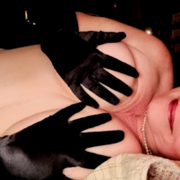 Houston Escort AzpenSnow Adult Entertainer, Adult Service Provider, Escort and Companion.