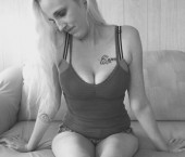 Stockton Escort JuicyJae Adult Entertainer in United States, Female Adult Service Provider, American Escort and Companion.