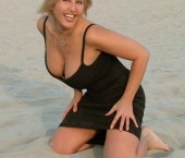 Washington DC Escort LaFemme Adult Entertainer in United States, Female Adult Service Provider, Escort and Companion.