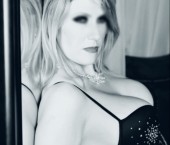 Chicago Escort MarieMichaels Adult Entertainer in United States, Female Adult Service Provider, Escort and Companion.