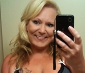 Dallas Escort CandyMature Adult Entertainer in United States, Female Adult Service Provider, Escort and Companion. photo 2