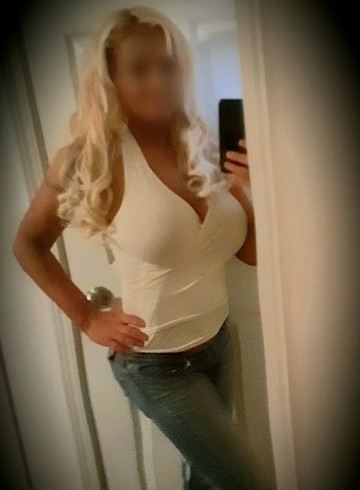 Minneapolis Escort KatieMonroe Adult Entertainer in United States, Female Adult Service Provider, Escort and Companion.