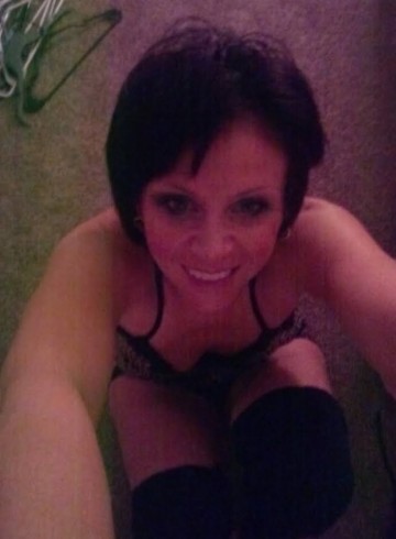 Kansas City Escort MilaM Adult Entertainer in United States, Female Adult Service Provider, Escort and Companion.