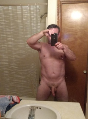 Albany Escort Cbubbs72  8 Adult Entertainer in United States, Male Adult Service Provider, American Escort and Companion.