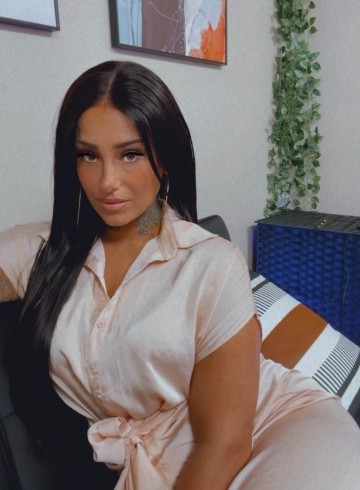 Minneapolis Escort Kimmy28 Adult Entertainer in United States, Female Adult Service Provider, Italian Escort and Companion.