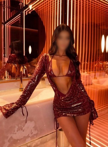 Chicago Escort Brianne Adult Entertainer in United States, Female Adult Service Provider, American Escort and Companion.