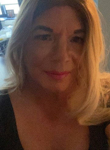 Chicago Escort Candicechicago Adult Entertainer in United States, Trans Adult Service Provider, Escort and Companion.