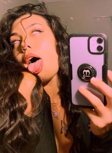 Dallas Escort Sessywen Adult Entertainer in United States, Female Adult Service Provider, American Escort and Companion.