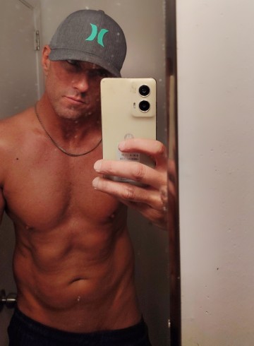 Birmingham Escort AdrianPierce Adult Entertainer in United States, Male Adult Service Provider, American Escort and Companion.