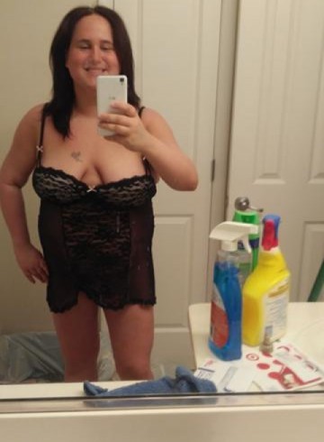 Boston Escort WildColleen Adult Entertainer in United States, Female Adult Service Provider, Escort and Companion.