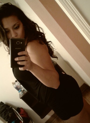 Phoenix Escort AZQueen Adult Entertainer in United States, Female Adult Service Provider, Mexican Escort and Companion.