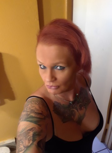 Phoenix Escort DerbyH Adult Entertainer in United States, Female Adult Service Provider, Escort and Companion.