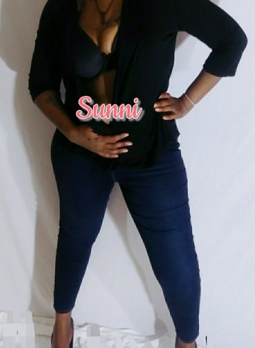 Chicago Escort Sunni  Love Adult Entertainer in United States, Female Adult Service Provider, Escort and Companion.