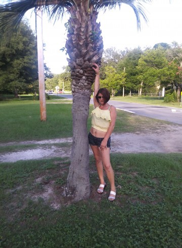 Pensacola Escort Destin01 Adult Entertainer in United States, Female Adult Service Provider, American Escort and Companion.