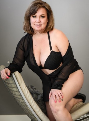 Denver Escort Angel_DL Adult Entertainer in United States, Female Adult Service Provider, American Escort and Companion.