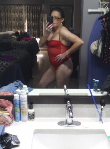 Baton Rouge Escort Trinity Adult Entertainer in United States, Female Adult Service Provider, Escort and Companion.