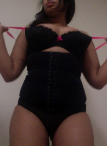 Boston Escort Alexus04 Adult Entertainer in United States, Female Adult Service Provider, American Escort and Companion.