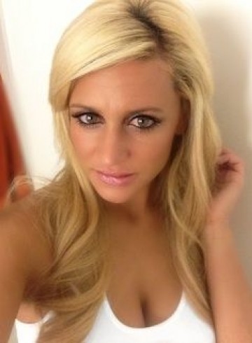 Orange County Escort BROOKEBANKS Adult Entertainer in United States, Female Adult Service Provider, Escort and Companion.