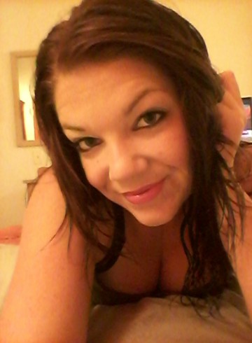 Vallejo Escort Candi Adult Entertainer in United States, Female Adult Service Provider, Irish Escort and Companion.