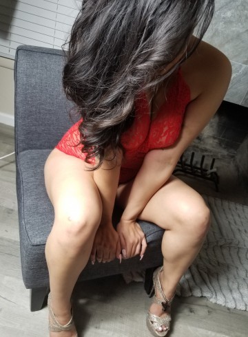 Stockton Escort Chloeminx Adult Entertainer in United States, Female Adult Service Provider, Mexican Escort and Companion.