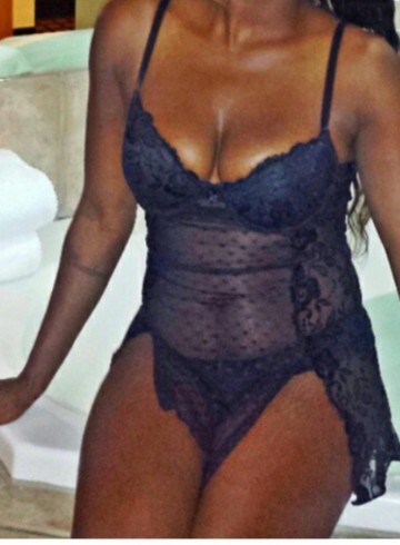 Minneapolis Escort ChocolateApril Adult Entertainer in United States, Female Adult Service Provider, American Escort and Companion.