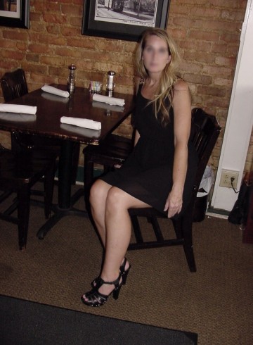 Huntsville Escort CindyRella Adult Entertainer in United States, Female Adult Service Provider, Escort and Companion.