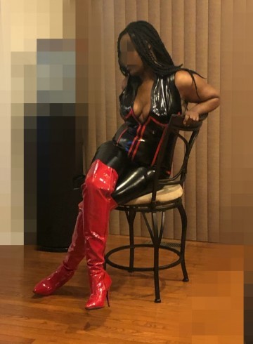 Washington DC Escort Goddess  Aliyah Adult Entertainer in United States, Female Adult Service Provider, Escort and Companion.