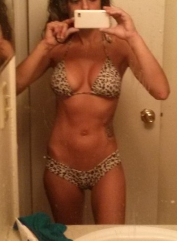 Tampa Escort juliana Adult Entertainer in United States, Female Adult Service Provider, American Escort and Companion.