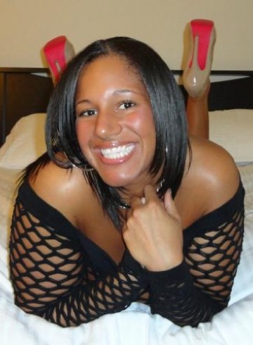 Seattle Escort RachealBrown Adult Entertainer in United States, Female Adult Service Provider, Escort and Companion.