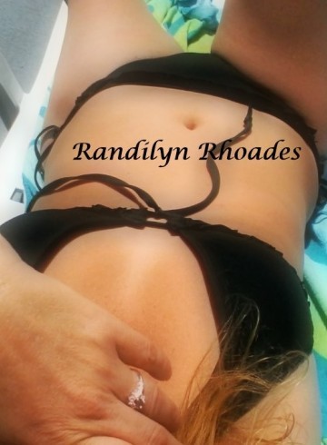Hudson Valley NY Escort Randilyn Adult Entertainer in United States, Female Adult Service Provider, Italian Escort and Companion.