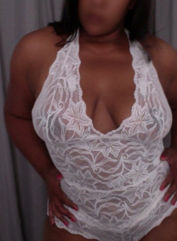 Washington DC Escort ReynaRylan Adult Entertainer in United States, Female Adult Service Provider, Escort and Companion.