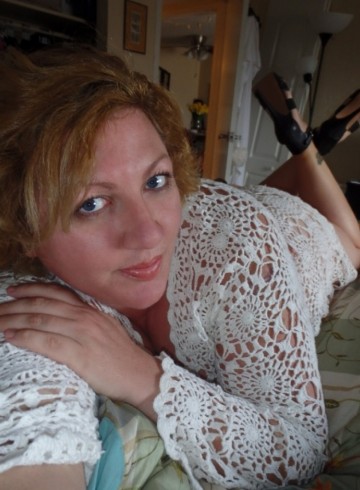 Daytona Beach Escort RileyNicole Adult Entertainer in United States, Female Adult Service Provider, Escort and Companion.