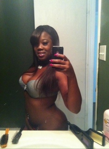 Houston Escort SassySymone Adult Entertainer in United States, Female Adult Service Provider, Escort and Companion.