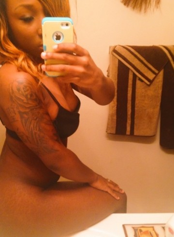 Baytown Escort smalls Adult Entertainer in United States, Female Adult Service Provider, American Escort and Companion.