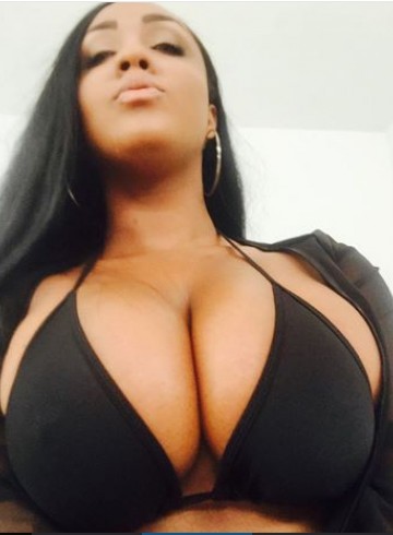 Los Angeles Escort SomayaRae Adult Entertainer in United States, Female Adult Service Provider, American Escort and Companion.