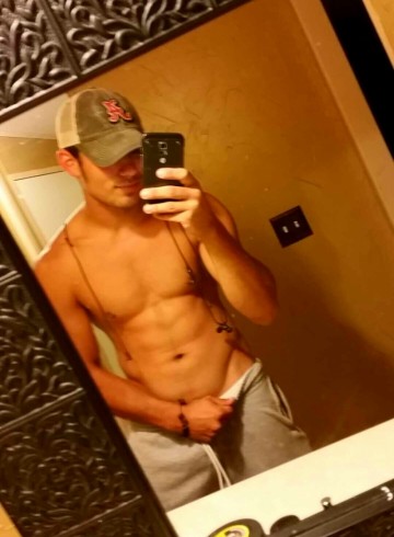 Tyler Escort SouthernLance Adult Entertainer in United States, Male Adult Service Provider, American Escort and Companion.