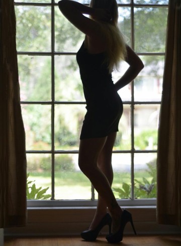 Charleston Escort Tylor Adult Entertainer in United States, Female Adult Service Provider, American Escort and Companion.